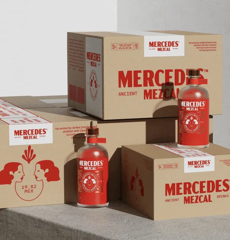 Toptan koli ve baskılı kutu ile markanızı öne çıkarın. Logo sticker ile yaratıcı dokunuşlar ekleyin, online kutu tasarla seçeneğiyle özel ambalajınızı kolayca oluşturun.