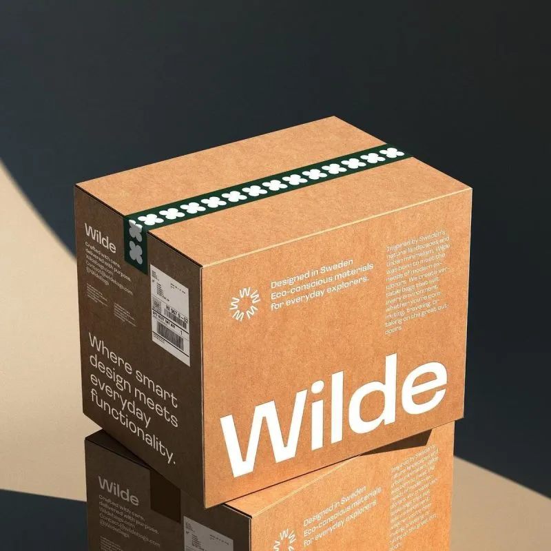 Logolu kutu ile markaya özel ambalaj tasarımı